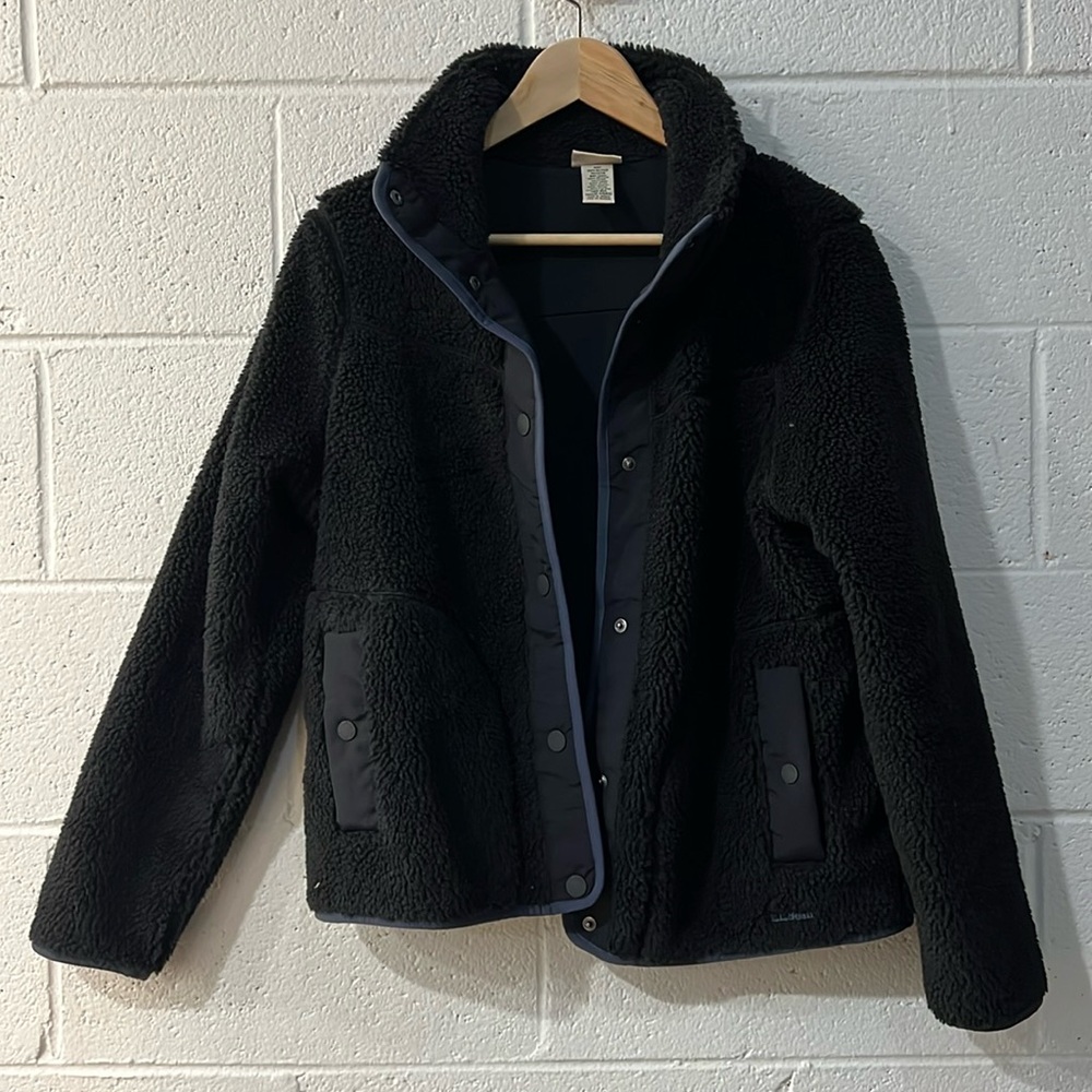 NWOT LL Bean Sherpa Jacket in dark navy